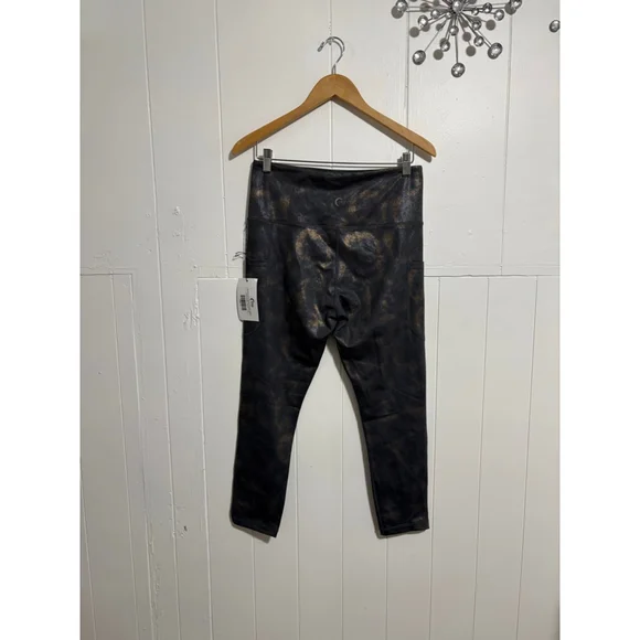 Women's Zyia Burnished Copper Pocket Light n
Tight Hi-rise 7/8 24" (12) - Picture 4 of 7